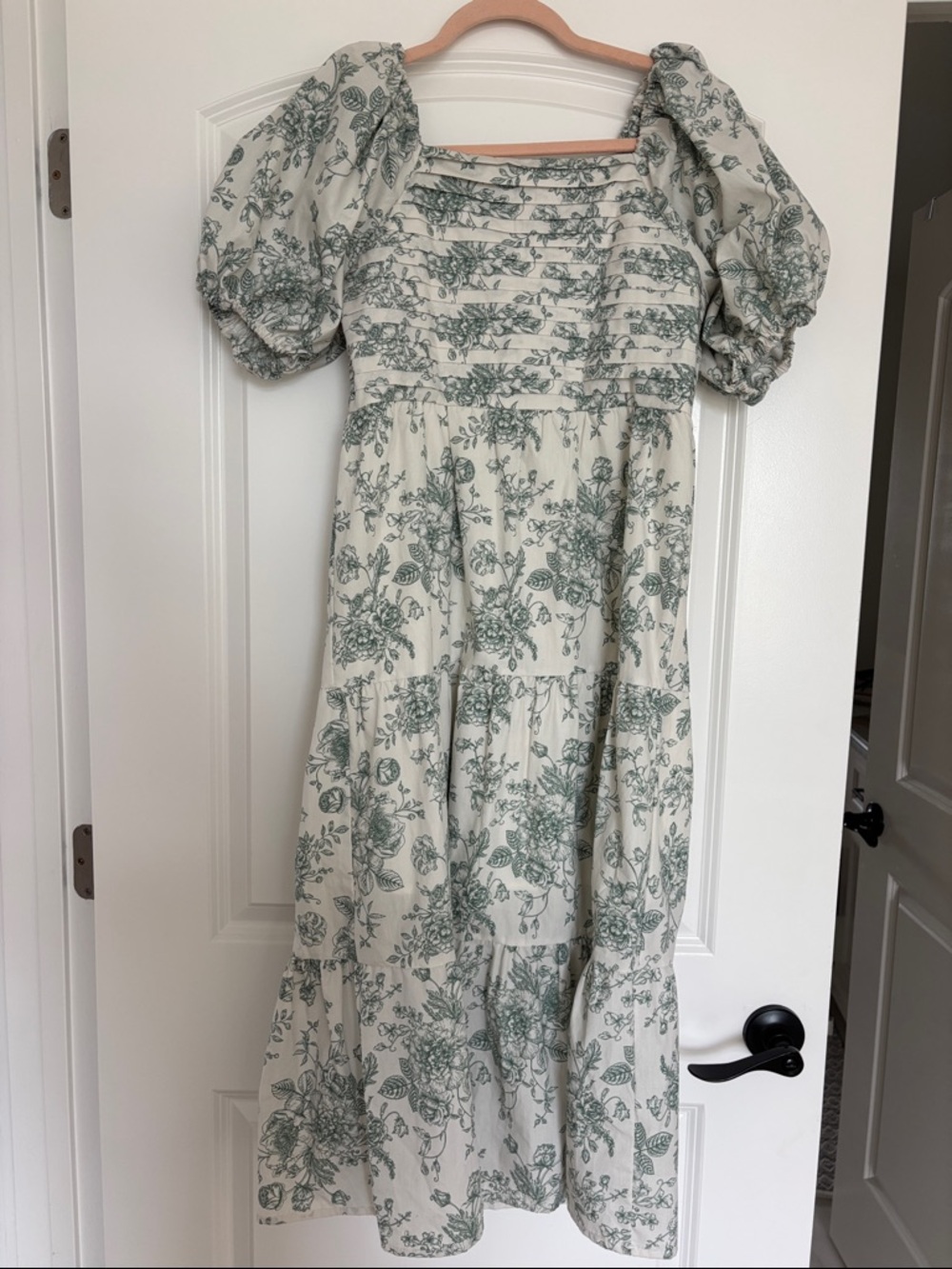 Smocked Puff Sleeve Floral Midi Dress - Cream & Sage